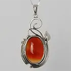 Авторски сребърен медальон с карнеол