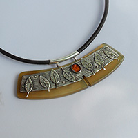 Колие сребро кехлибар злато