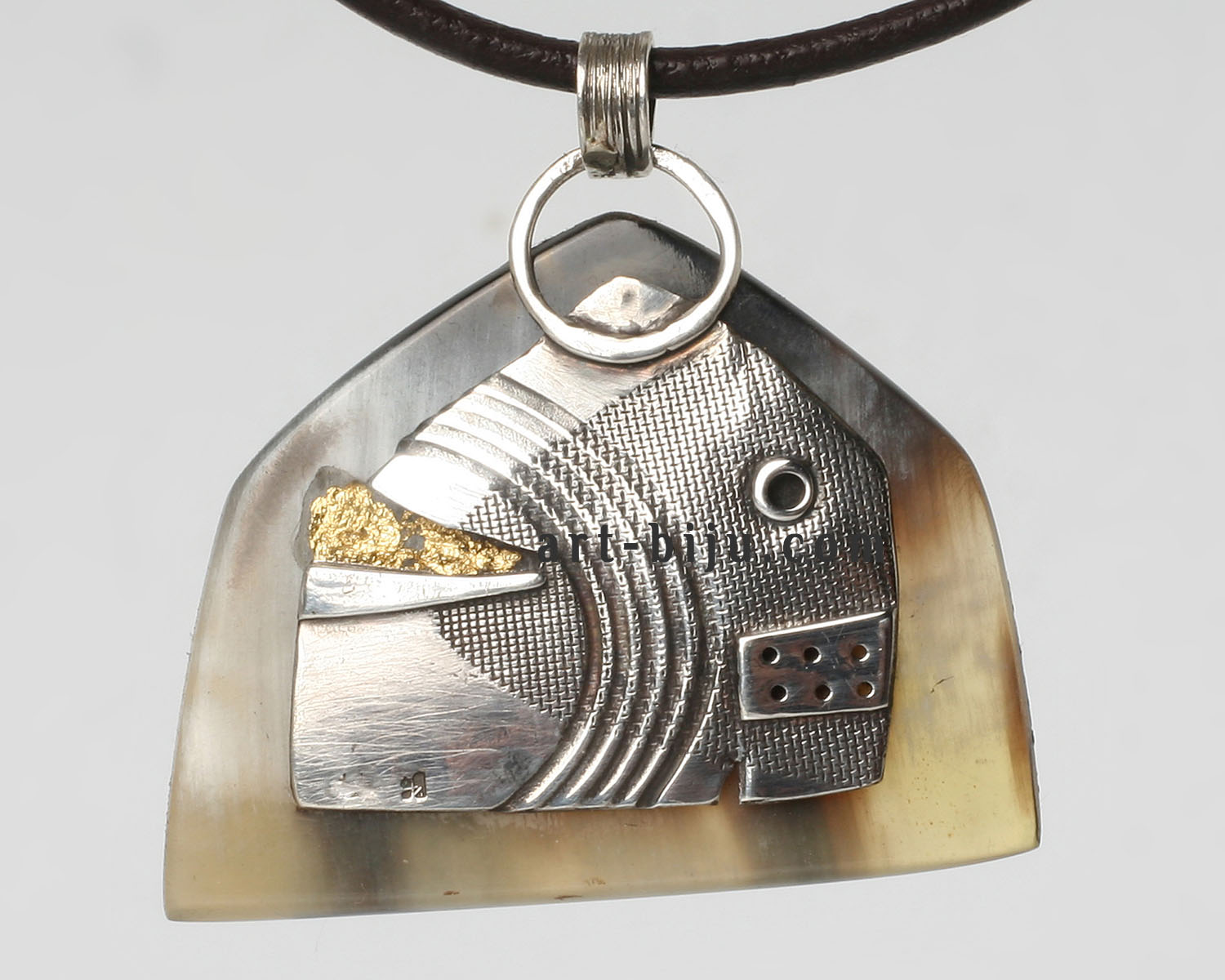 Колие уникат сребро, злато и рог