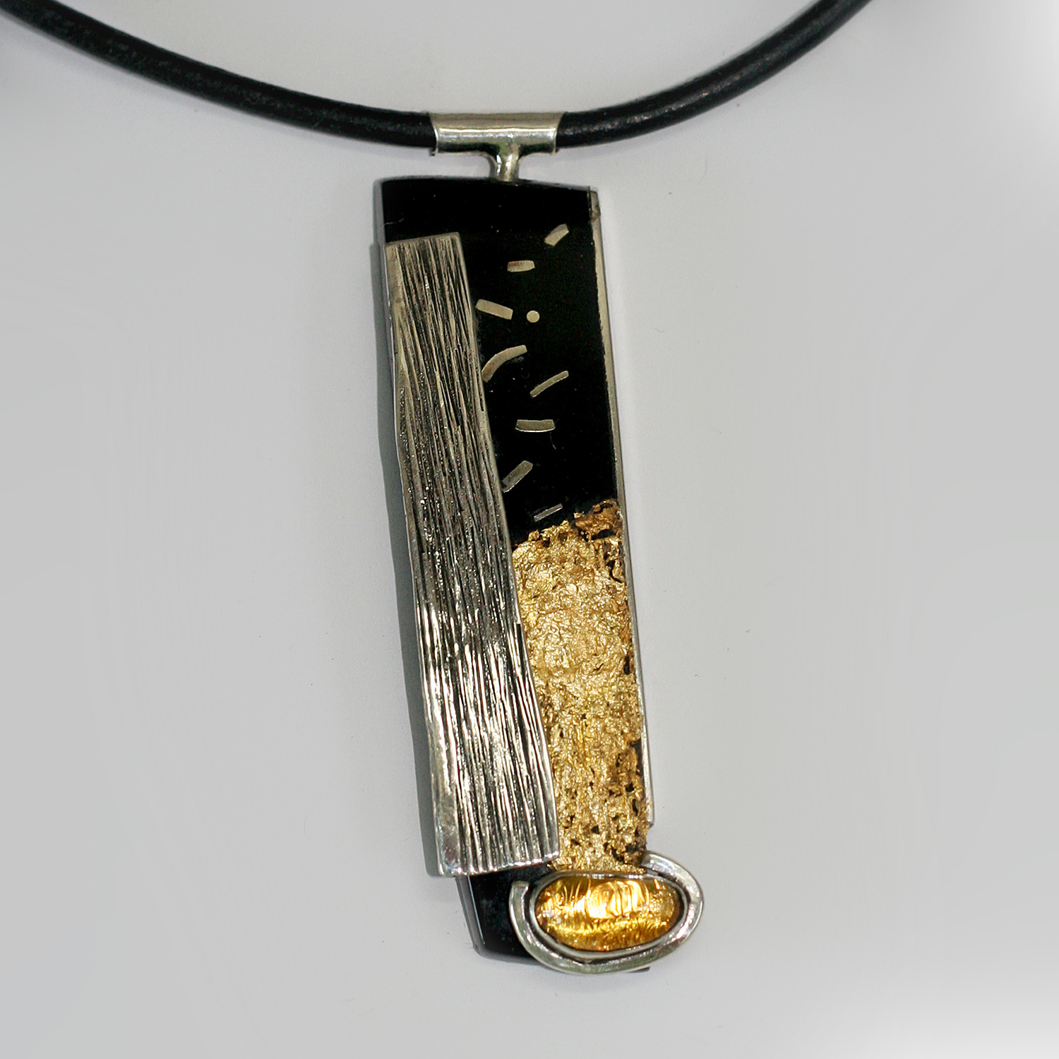 Авторско колие - уникат от рог, сребро и злато